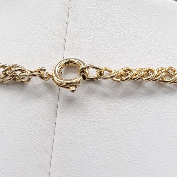 Womens Gold Tone Chain Fashion Necklace Flower Amulet Pendant 24 in - Picture 7 of 10